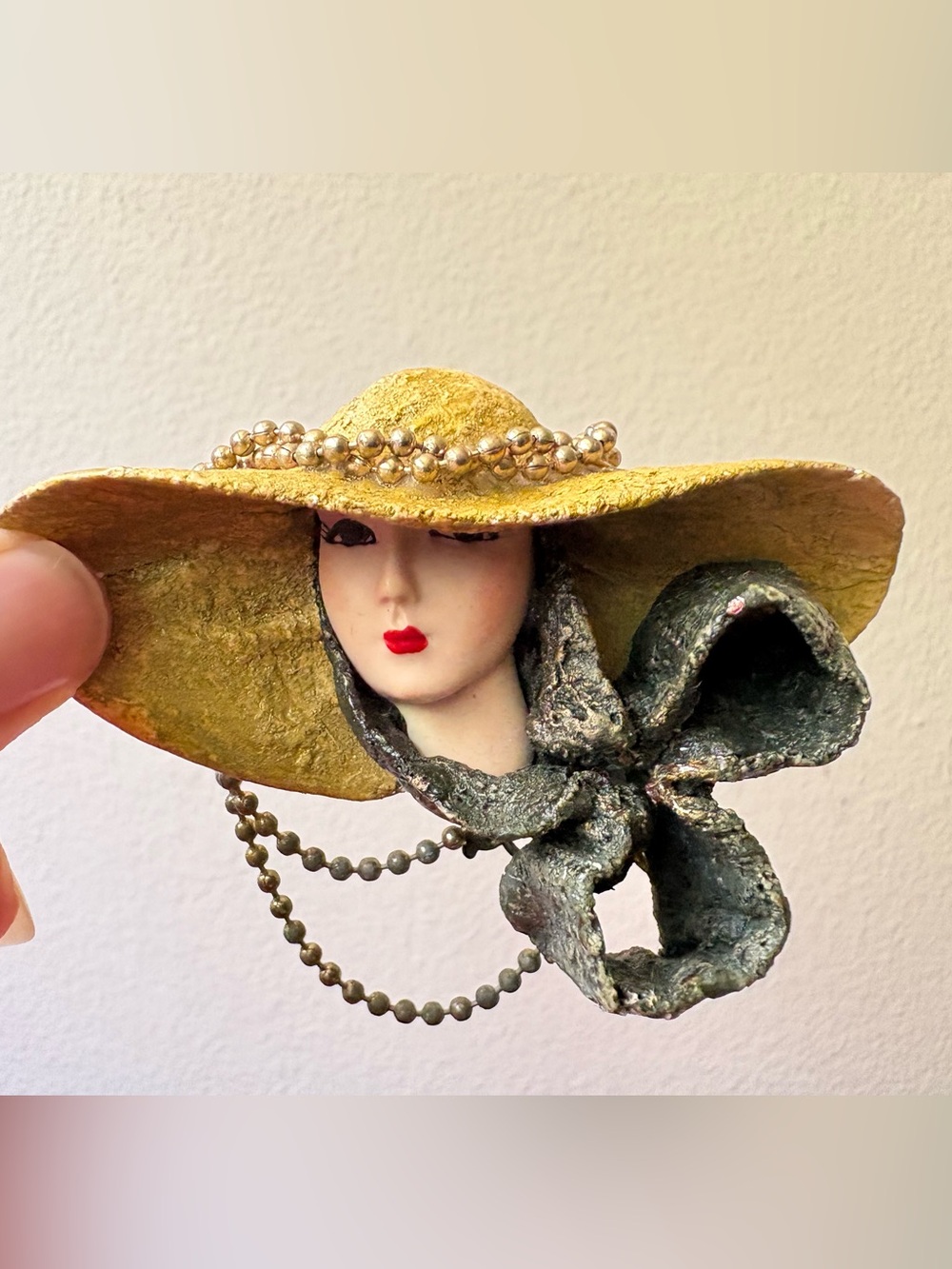 Vintage Lady Head Brooch Pin Figural Woman's Head with Hat and Bow 3-D Fashion